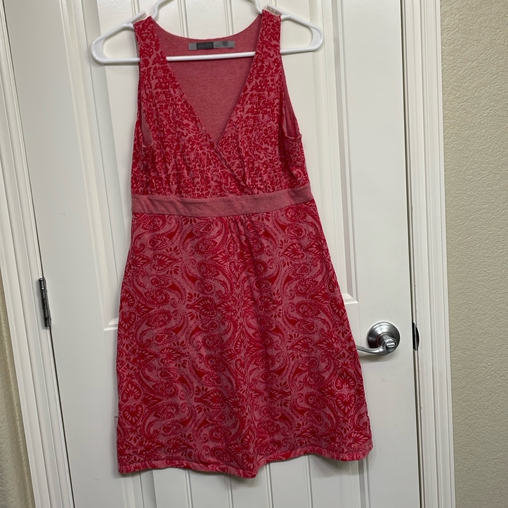 Athleta Red Printed Sleeveless V-Neck Dress